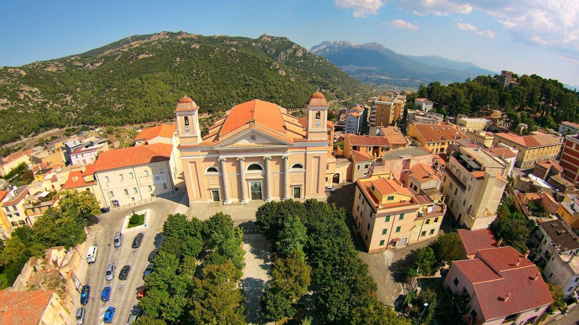 Hotel Sandalia Nuoro  Exterior photo